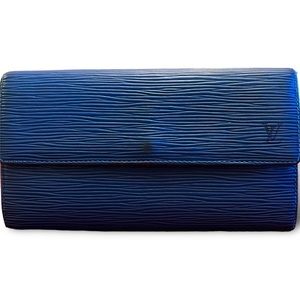 LOUIS VUITTON Epi Leather Sarah Flip Wallet